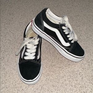 VANS Old Skool Black and White Sneakers Shoe size 12